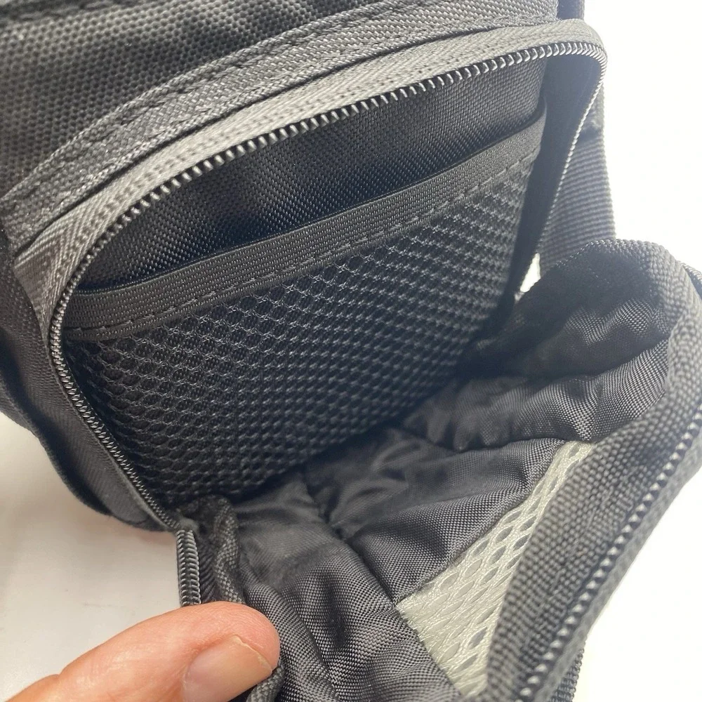 Lowepro Edit 100 Camcorder Camera Bag Top Loader Black Digital Cameras VGC